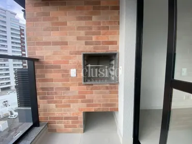 Apartamento com 2 Quartos à venda, 75m² no Balneário, Florianópolis