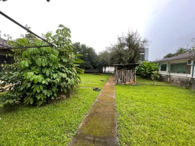 Lote/Terreno à venda, 680m² no América, Joinville