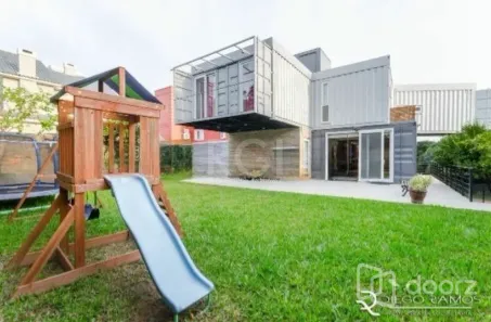 Casa com 3 Quartos à venda, 333m² no Teresópolis, Porto Alegre