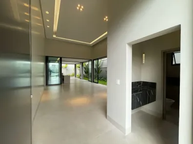 Casa com 4 Quartos à venda no Granja Marileusa, Uberlândia