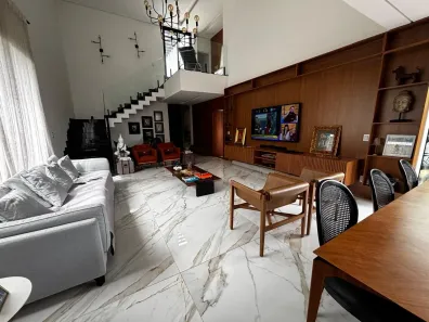 Casa com 3 Quartos à venda, 320m² no Jardim Colina, Uberlândia