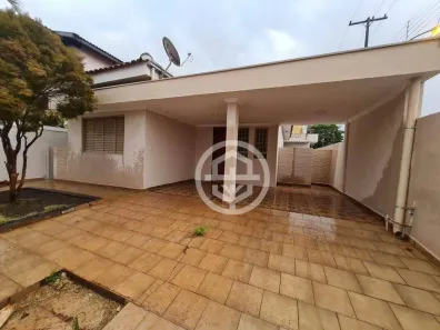 Casa com 3 Quartos para alugar, 137m² no Centro, Barretos