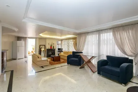 Casa com 4 Quartos à venda, 567m² no Bigorrilho, Curitiba