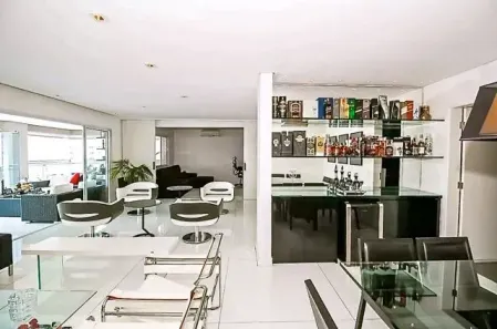 Apartamento com 3 Quartos à venda, 206m² no Vila Romana, São Paulo