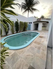 Casa com 3 Quartos à venda, 240m² no Jardim Karaíba, Uberlândia