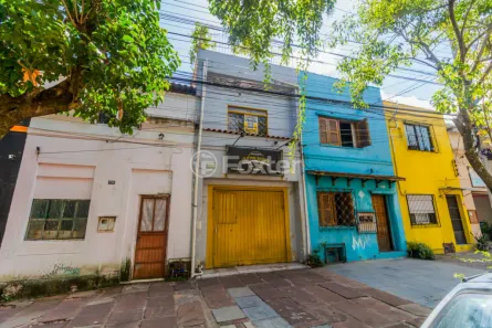 Casa com 3 Quartos à venda, 370m² no Menino Deus, Porto Alegre
