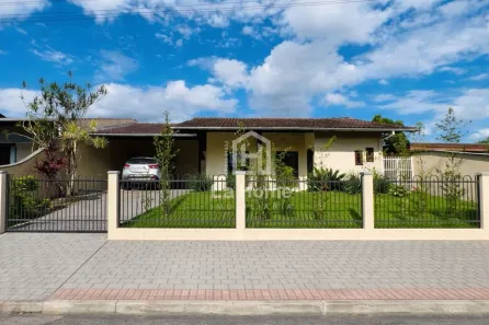 Casa com 3 Quartos à venda, 189m² no Badenfurt, Blumenau