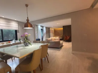 Apartamento com 3 Quartos à venda, 180m² no Cidade São Francisco, São Paulo