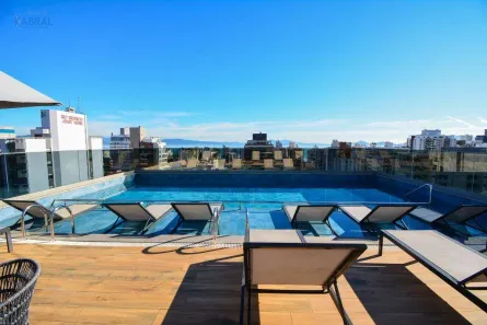 Apartamento com 2 Quartos para alugar, 169m² no Centro, Florianópolis