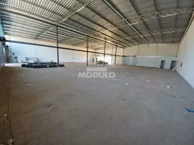 Galpão/Depósito/Armazém à venda, 450m² no Planalto, Uberlândia