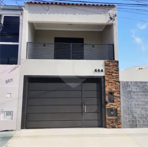 Casa com 3 Quartos à venda, 250m² no Vila Carolina, Itapetininga