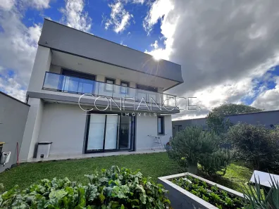 Casa com 3 Quartos à venda, 420m² no Pilarzinho, Curitiba