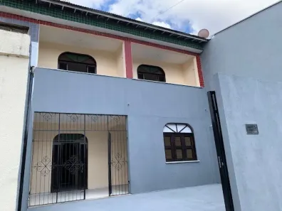 Casa com 2 Quartos para alugar, 130m² no Parque Dois Irmãos, Fortaleza
