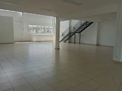 Ponto Comercial para alugar, 1107m² no Cinqüentenário, Caxias do Sul