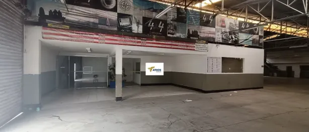 Galpão/Depósito/Armazém para alugar, 920m² no Vila Mathias, Santos