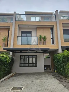 Casa de Condomínio com 3 Quartos para alugar, 130m² no Parque Taquaral, Campinas