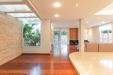 Casa com 4 Quartos à venda, 259m² no Jardim Leonor, São Paulo