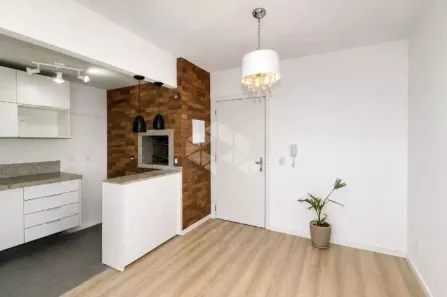 Apartamento com 2 Quartos para alugar, 62m² no Navegantes, Porto Alegre