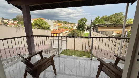 Casa com 3 Quartos à venda, 200m² no Jardim das Vitórias Régias, Valinhos