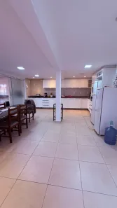 Casa com 3 Quartos para alugar, 120m² no Ipiranga, São José