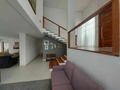 Sobrado com 4 Quartos à venda, 500m² no , Tremembé