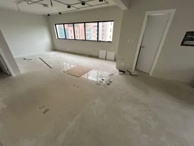 Sala Comercial para venda ou aluguel, 68m² no Vila Olímpia, São Paulo