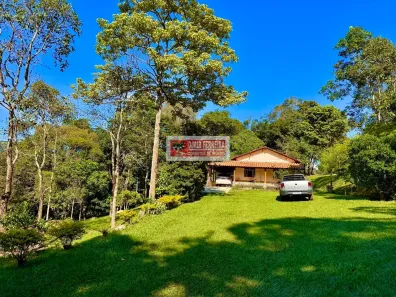 Fazenda/Sítio com 3 Quartos à venda, 28000m² no , Florestal