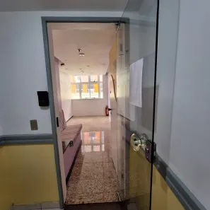 Sala Comercial para alugar, 30m² no São Francisco, Niterói