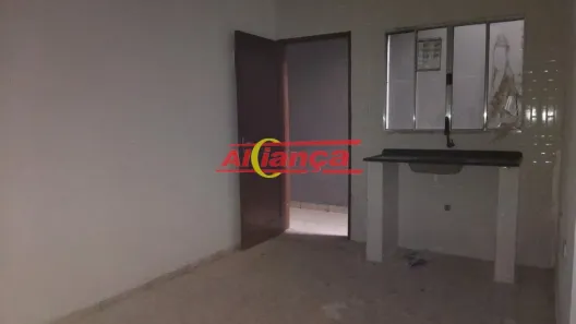Casa com 1 Quarto para alugar, 30m² no Jardim Munira, Guarulhos