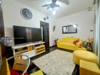Sobrado com 2 Quartos à venda, 66m² no Vila Voturua, São Vicente