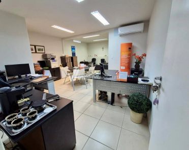 Sala Comercial com 1 Quarto à venda, 35m² no Cambuí, Campinas