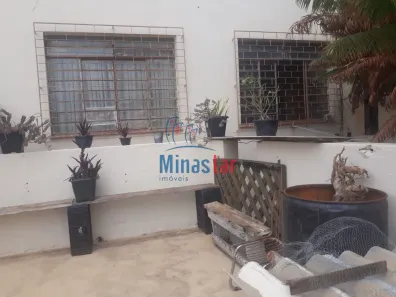 Casa com 3 Quartos à venda, 447m² no Floresta, Belo Horizonte