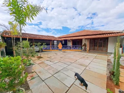 Casa com 5 Quartos à venda, 483m² no Santa Mônica, Belo Horizonte