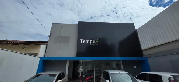 Prédio Comercial para alugar, 590m² no Vila Rezende, Goiânia