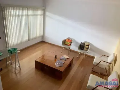 Imóvel Comercial à venda, 156m² no Parque Brasil, Jacareí