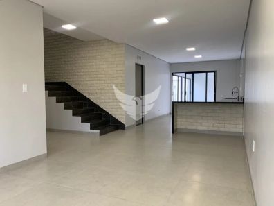 Sobrado com 4 Quartos à venda, 174m² no Rio Madeira, Porto Velho
