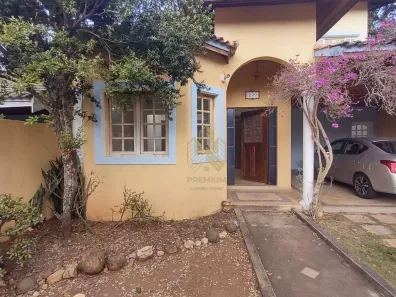 Casa com 3 Quartos à venda, 332m² no Vila Petrópolis, Atibaia