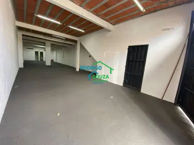 Ponto Comercial para alugar, 150m² no Parque Santa Teresa, Carapicuíba