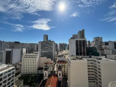 Kitnet com 1 Quarto para venda ou aluguel, 32m² no Centro, Rio de Janeiro