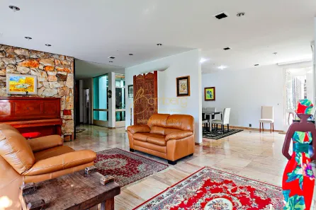 Casa com 5 Quartos à venda, 638m² no Jardim Santa Helena, São Paulo