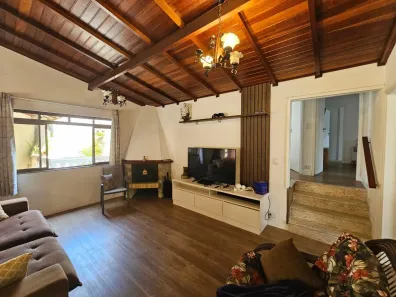 Casa de Condomínio com 3 Quartos à venda, 350m² no Arujá Country Club, Arujá