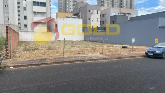 Lote/Terreno à venda, 300m² no Novo Mundo, Uberlândia