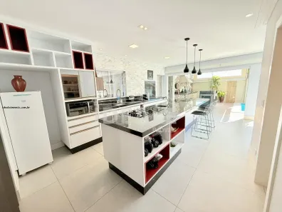 Casa de Condomínio com 4 Quartos para alugar, 220m² no Urbanova, São José dos Campos