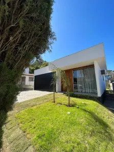 Casa com 3 Quartos à venda, 380m² no Mina Brasil, Criciúma