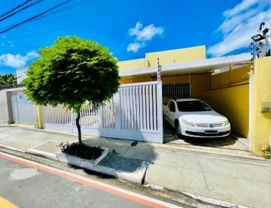Casa com 7 Quartos à venda, 264m² no Barro Vermelho, Natal