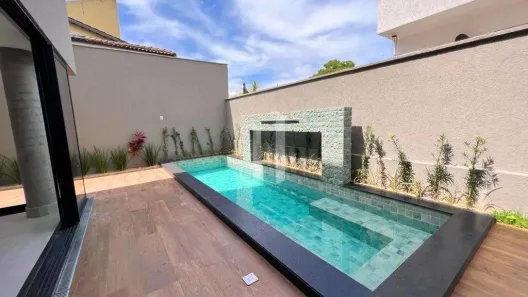 Casa de Condomínio com 4 Quartos à venda, 290m² no Jardins Madri, Goiânia