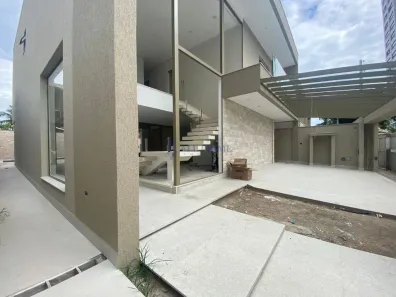 Casa com 4 Quartos à venda, 270m² no Canto do Forte, Praia Grande