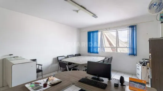 Sala Comercial para alugar, 27m² no Passo da Areia, Porto Alegre