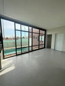 Casa de Condomínio com 3 Quartos à venda, 225m² no Jardim Itália, Cuiabá