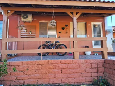 Casa com 2 Quartos à venda, 52m² no Tarumã, Viamão